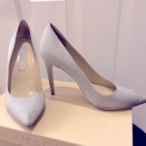 Classic Stella McCartney silver satin pumps with a sparkle - size 7